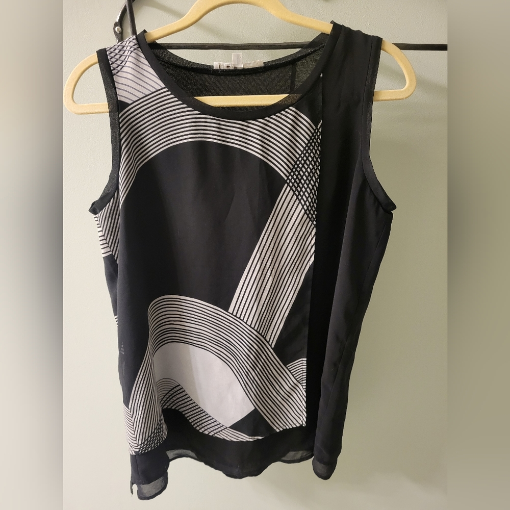 Cleo layered sleeveless blouse in black and white, size M